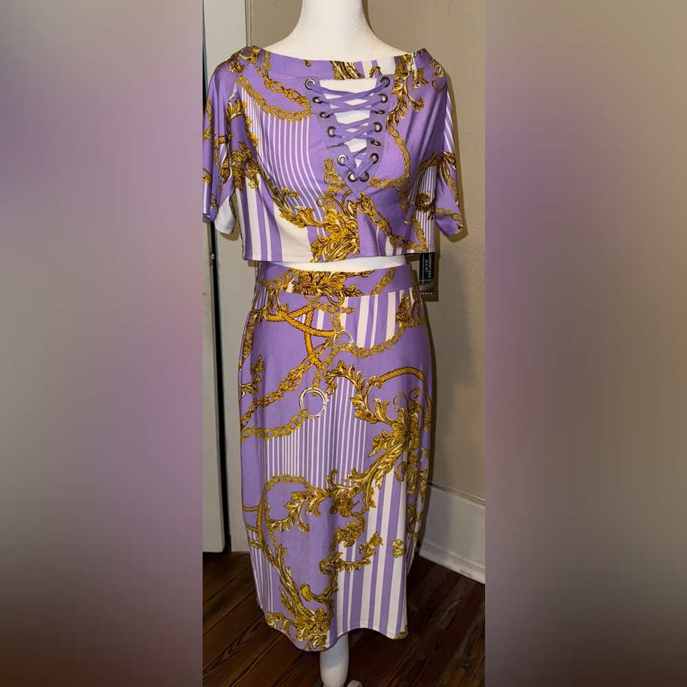 VENUS Purple and Gold Chain Pattern Skirt Set